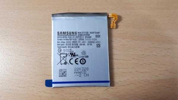 Samsung Galaxy Z Flip 4 battery