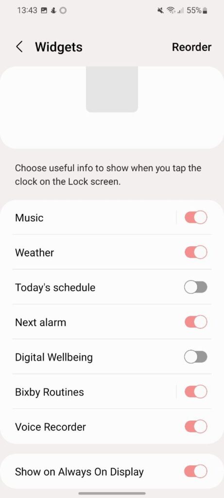 Samsung One UI 4.1 Lock Screen