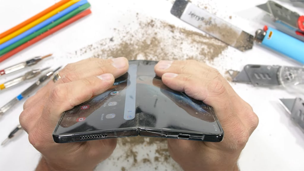 Samsung Galaxy Z Fold 4 passes the durability test by