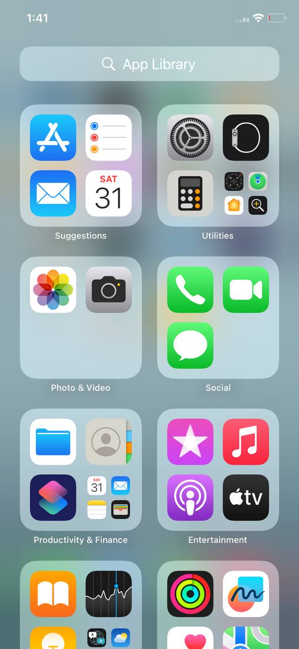 One UI 5.0 iOS 16 Home screen