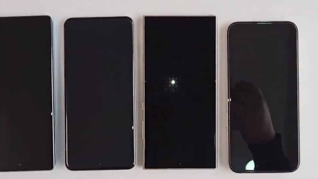 Samsung Galaxy S24 Ultra anti-reflective screen