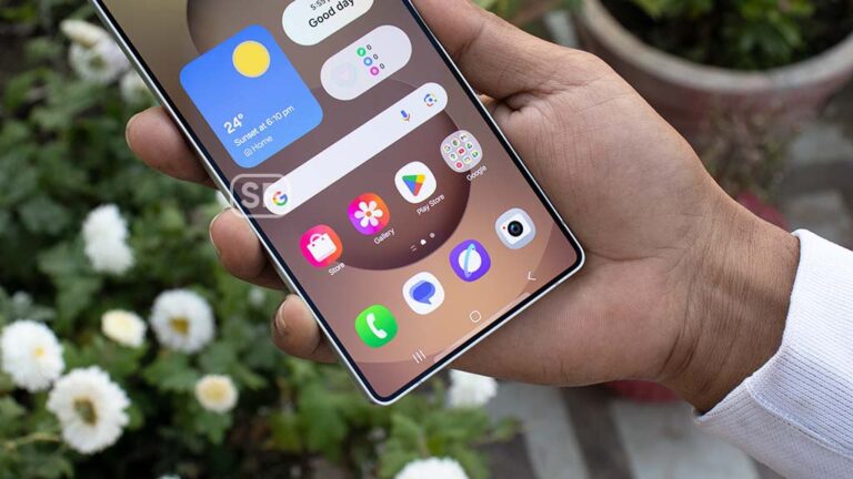 Samsung Galaxy S25 Ultra One UI 7 Home Screen