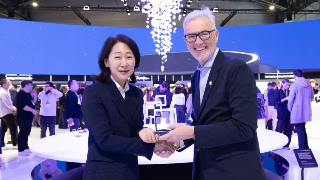 Samsung Galaxy S26 Ultra Best in Show MWC 2026