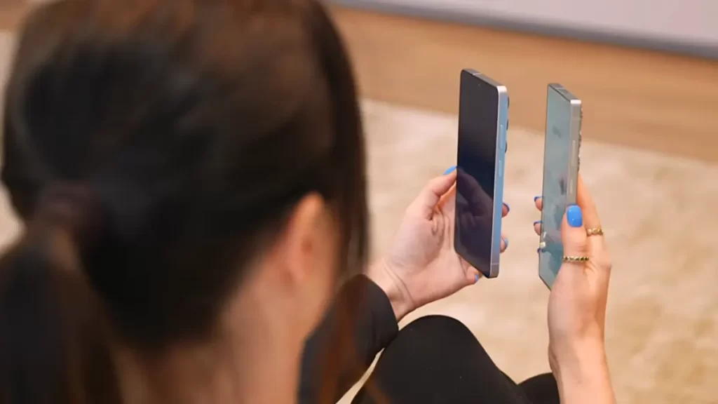 YouTuber Hayls World on Galaxy S26 Ultra Privacy Display Feature